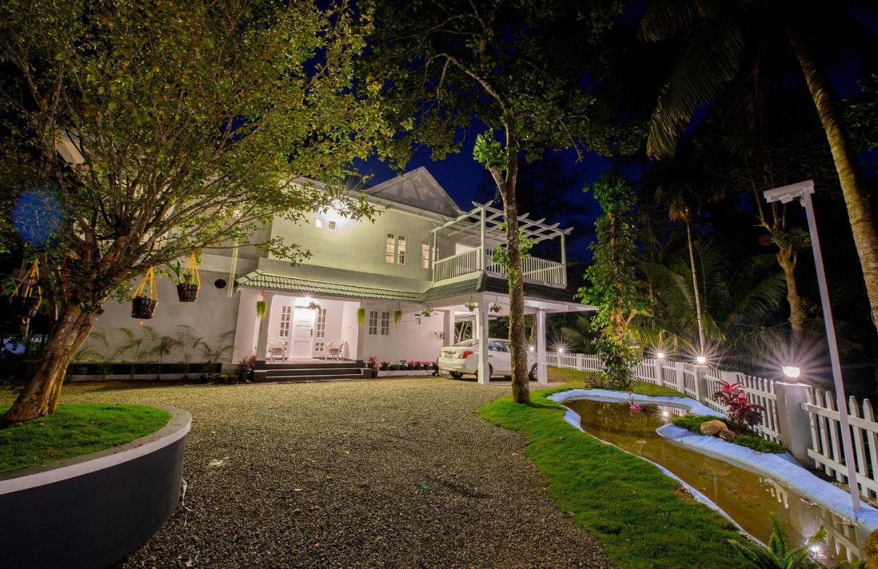 Alencherry Plantation Homestay Thekkady Exterior photo